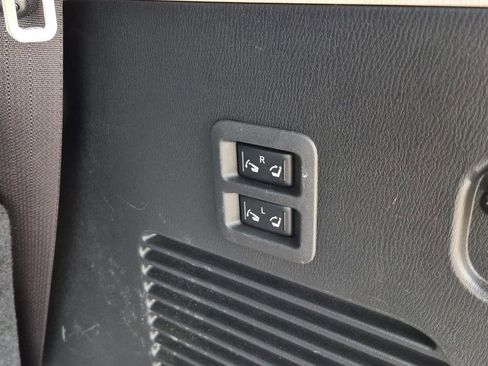 Used 2019 INFINITI QX80 Luxe w/ Proactive Package image 11