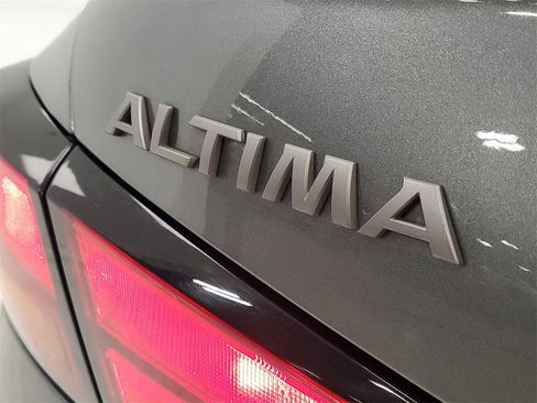 Used 2023 Nissan Altima 2.5 S image 8