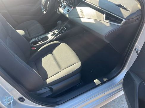 Used 2024 Toyota Corolla LE FWD image 17