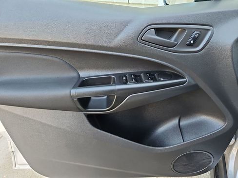 Used 2018 Ford Transit Connect XL image 21