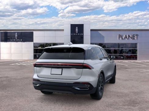New 2026 Lincoln Nautilus Premier AWD/4WD image 8