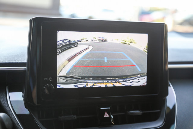 Used 2025 Toyota Corolla SE FWD image 27