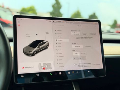 Used 2018 Tesla Model 3 Long Range AWD/4WD image 37