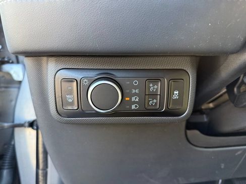 Used 2023 Ford Mustang Mach-E Premium RWD image 33