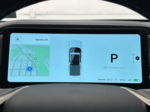 Used 2023 Rivian R1T Adventure image 26