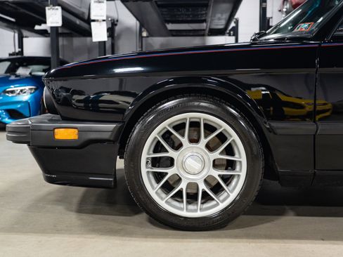 Used 1988 BMW M5 RWD image 3
