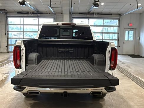 Certified 2025 GMC Sierra 1500 SLT w/ SLT Premium Plus Package image 17