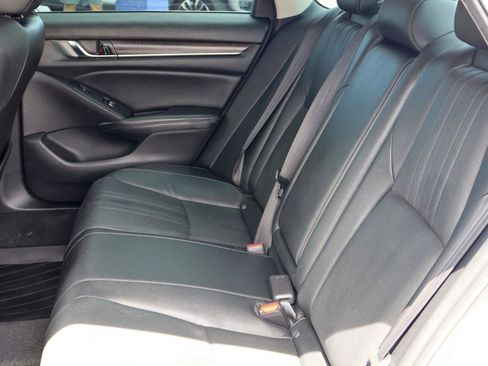Used 2021 Honda Accord Touring image 18