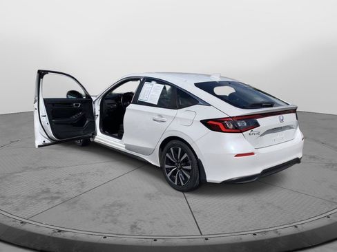 Certified 2023 Honda Civic EX-L image 6