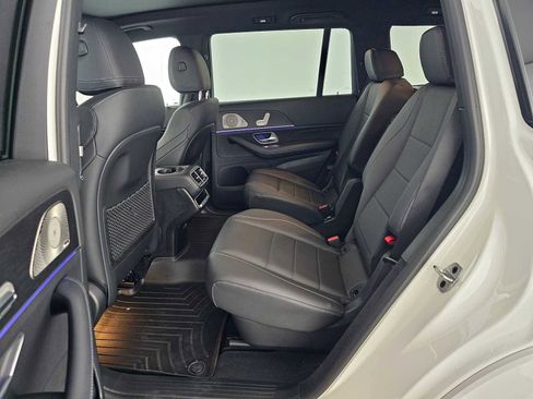 Used 2023 Mercedes-Benz GLS 450 4MATIC image 18