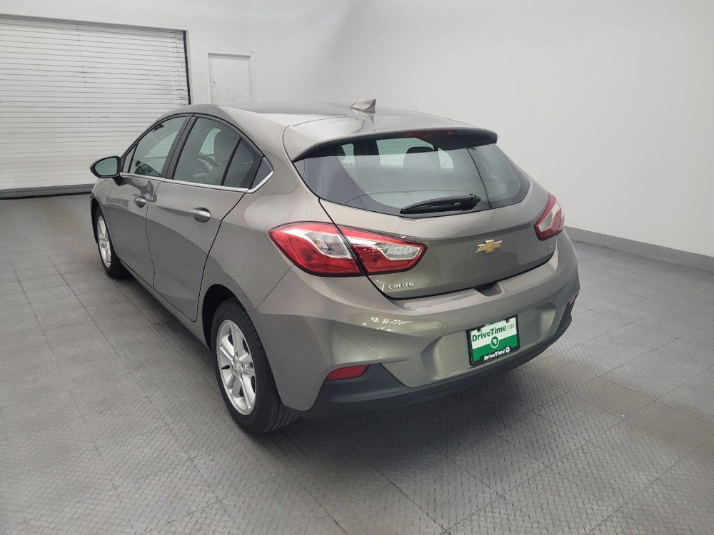 Used 2018 Chevrolet Cruze LT w/ Convenience Package FWD image 5