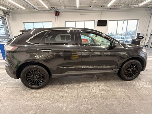 Used 2015 Ford Edge Titanium image 8