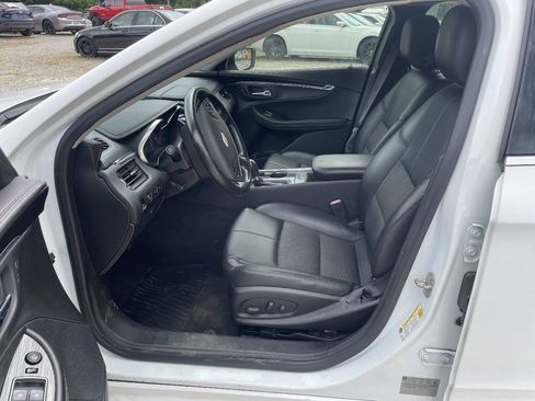 Used 2016 Chevrolet Impala LT w/ Convenience Package FWD image 14