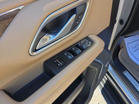 Used 2021 Chevrolet Tahoe Premier image 11