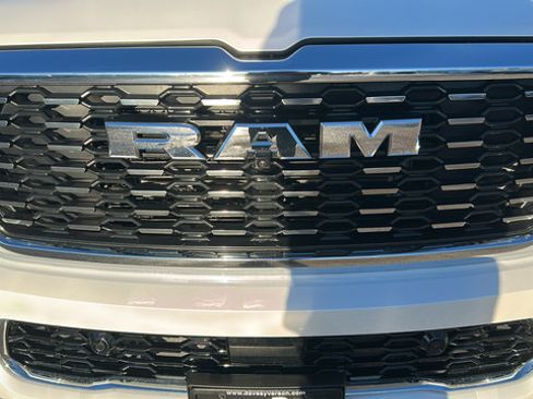 Certified 2025 RAM 1500 Tungsten AWD/4WD image 17