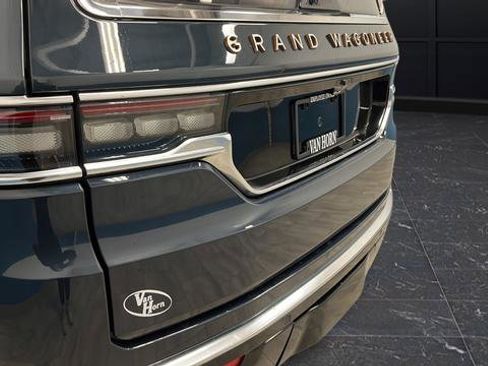 Used 2024 Jeep Grand Wagoneer Series III w/ HD Trailer Tow Package image 36