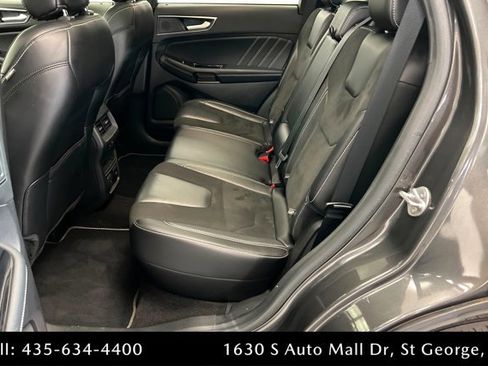 Used 2019 Ford Edge ST image 21