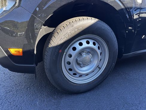 New 2025 Ford Maverick XL image 13