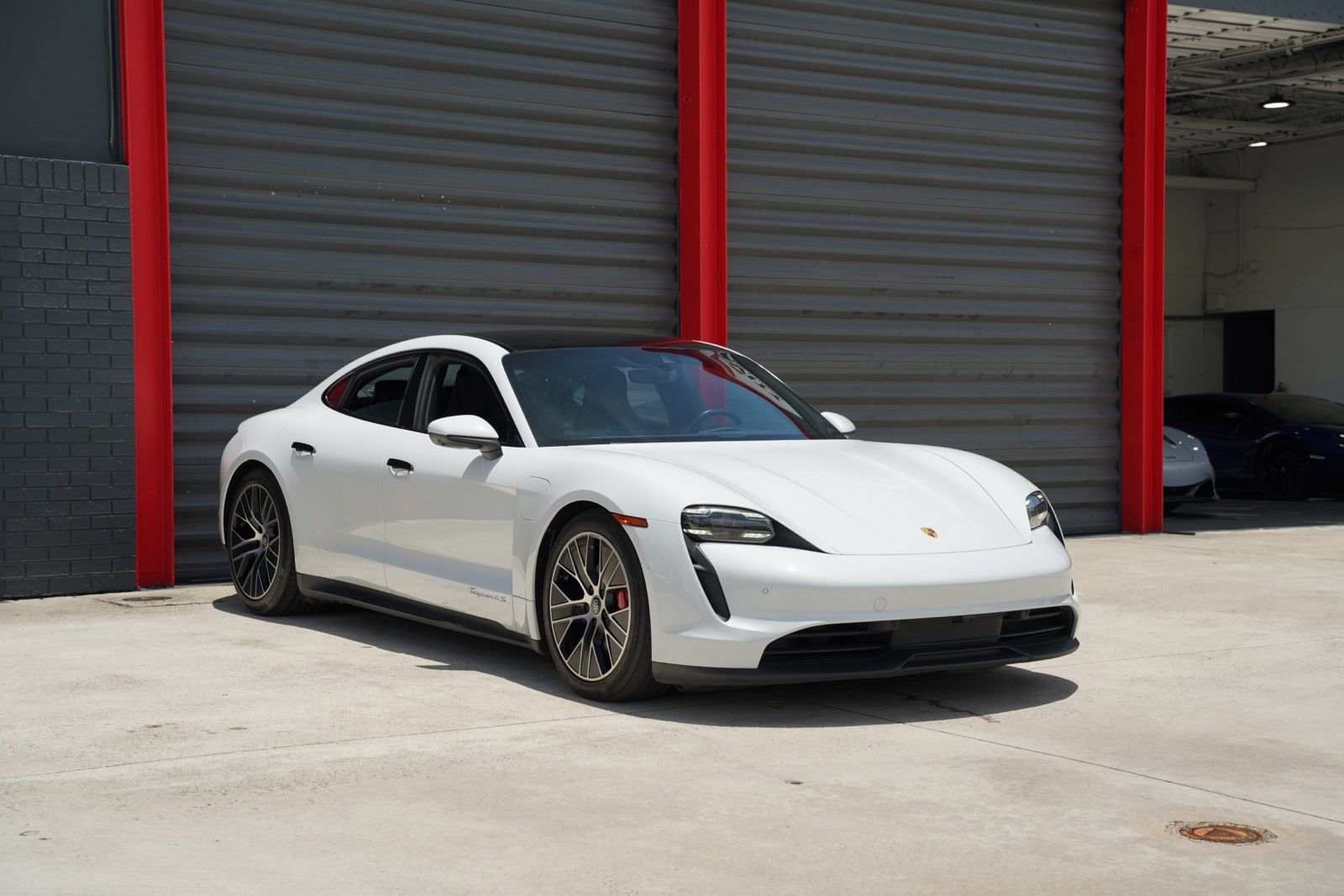 Used 2022 Porsche Taycan 4S AWD/4WD image 3