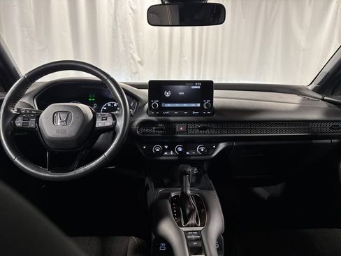 Used 2023 Honda HR-V Sport image 4
