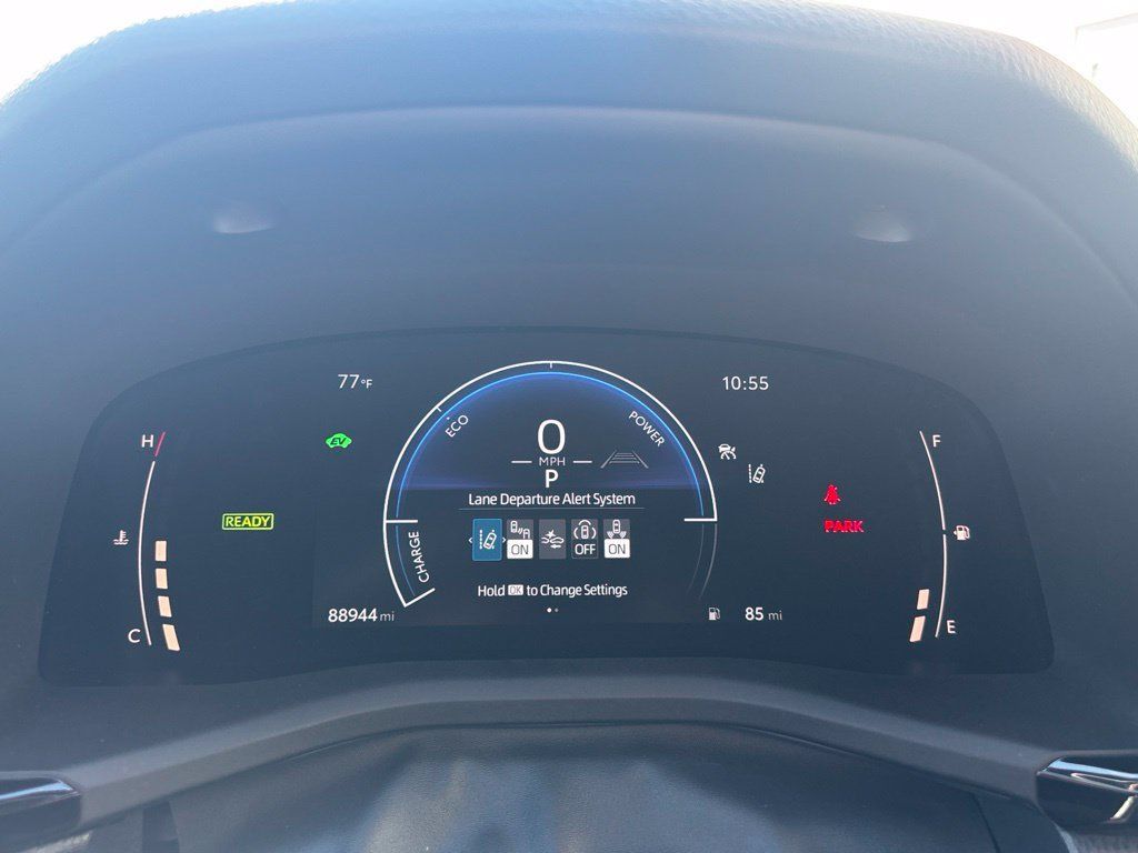 Used 2025 Toyota Camry SE w/ Convenience Package FWD image 23