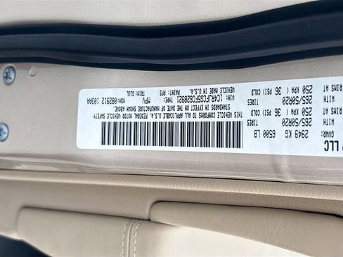 Used 2015 Jeep Grand Cherokee Overland AWD/4WD image 7