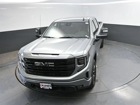 Used 2024 GMC Sierra 1500 Elevation w/ Max Trailering Package AWD/4WD image 28