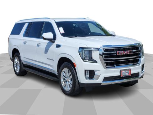 Used 2023 GMC Yukon XL SLT AWD/4WD image 1