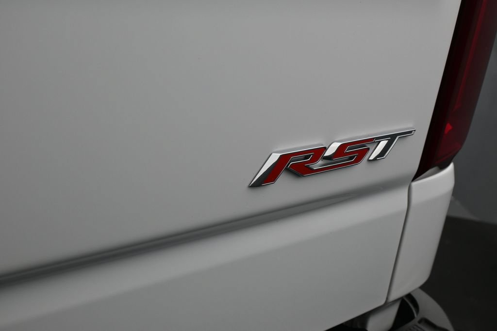 Used 2026 Chevrolet Silverado 1500 RST w/ RST Select Package RWD image 32