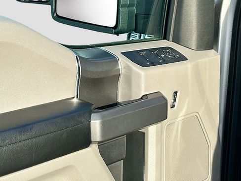 Used 2018 Ford F150 XLT w/ Equipment Group 302A Luxury image 18