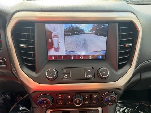 Used 2022 GMC Acadia Denali w/ Denali Ultimate Package FWD image 24