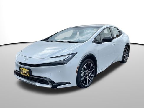 New 2026 Toyota Prius XSE image 9