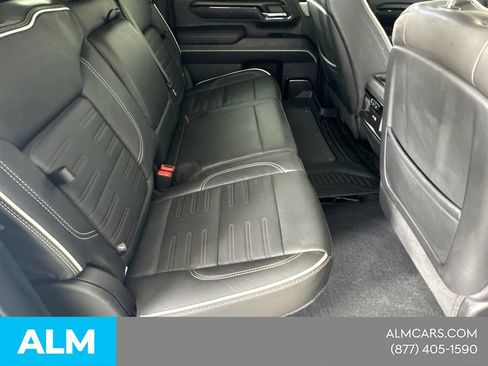 Used 2025 GMC Sierra 2500 AT4X AWD/4WD image 18