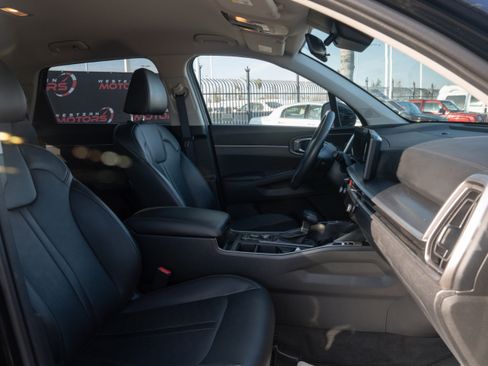 Used 2024 Kia Sorento S image 34