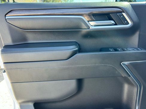 Used 2022 Chevrolet Silverado 1500 LT w/ All Star Edition Plus image 8