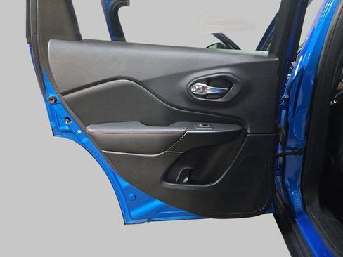 Used 2021 Jeep Cherokee Trailhawk w/ Trailer Tow Group image 17