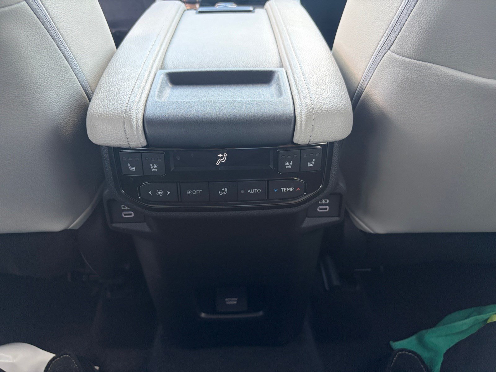 Used 2026 Toyota Grand Highlander AWD Hybrid image 26