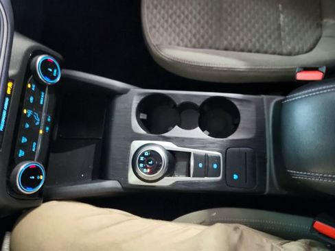 Used 2022 Ford Escape SE AWD/4WD image 14