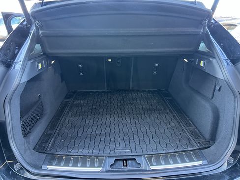 Certified 2025 Jaguar F-PACE R-Dynamic S image 35