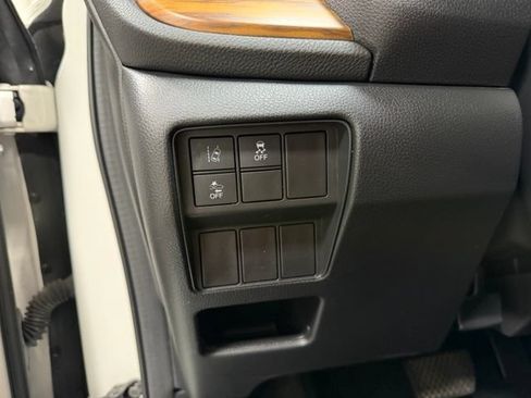 Used 2018 Honda CR-V EX image 17