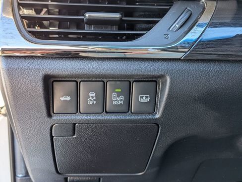 Used 2014 Toyota Avalon Limited image 16