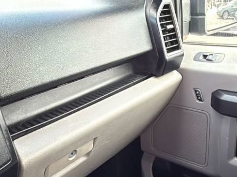 Used 2018 Ford F150 XL w/ Equipment Group 101A Mid AWD/4WD image 33