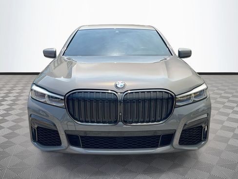 Used 2020 BMW 740i w/ M Sport Package RWD image 2