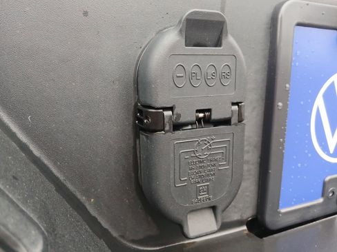 Used 2025 GMC Sierra 1500 Elevation w/ LPO, Elevation Black Package image 30