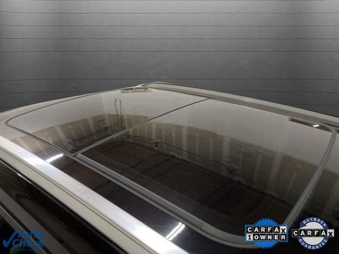 Used 2025 Volvo XC40 B5 Core image 88