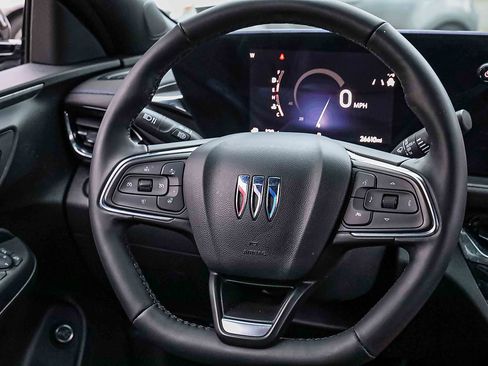 Used 2024 Buick Envista Sport Touring w/ Convenience I Package image 9