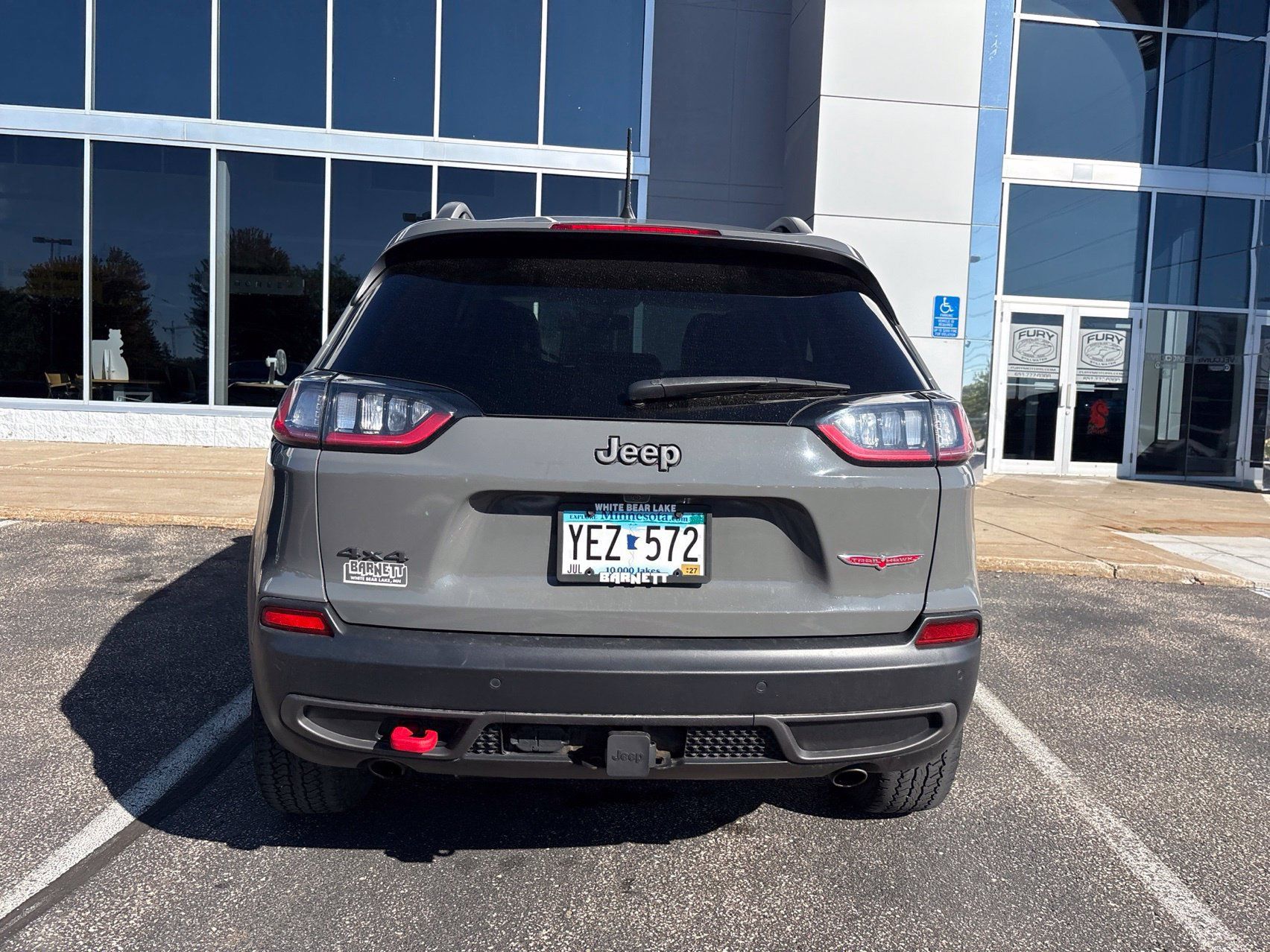 Used 2019 Jeep Cherokee Trailhawk w/ Cold Weather Group AWD/4WD image 6