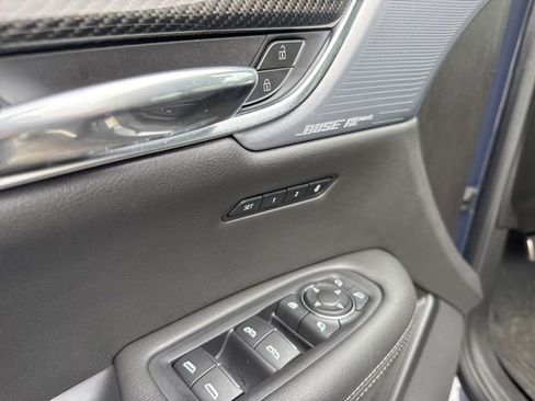 Used 2024 Cadillac XT6 Sport w/ Technology Package image 13