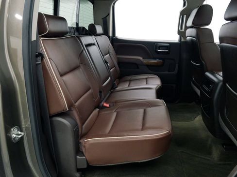 Used 2015 Chevrolet Silverado 2500 High Country w/ High Country Premium Package AWD/4WD image 18
