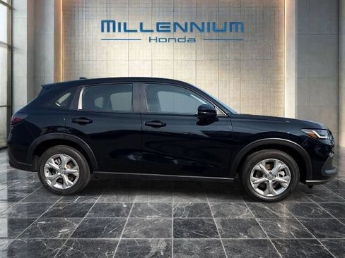 Used 2024 Honda HR-V LX image 6